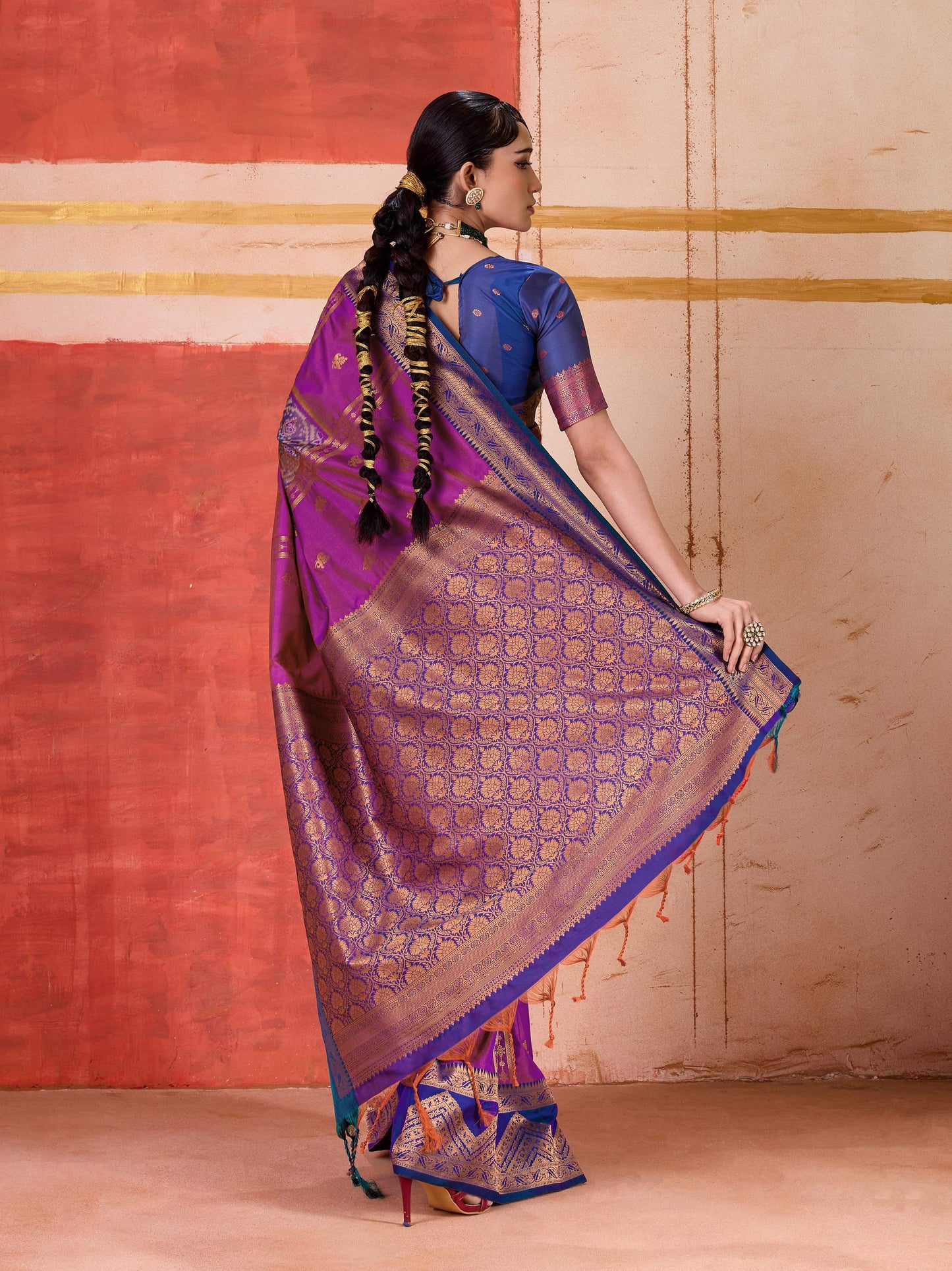 Aastha Fashion Magenta Pure Silk Handloom Weaving Saree