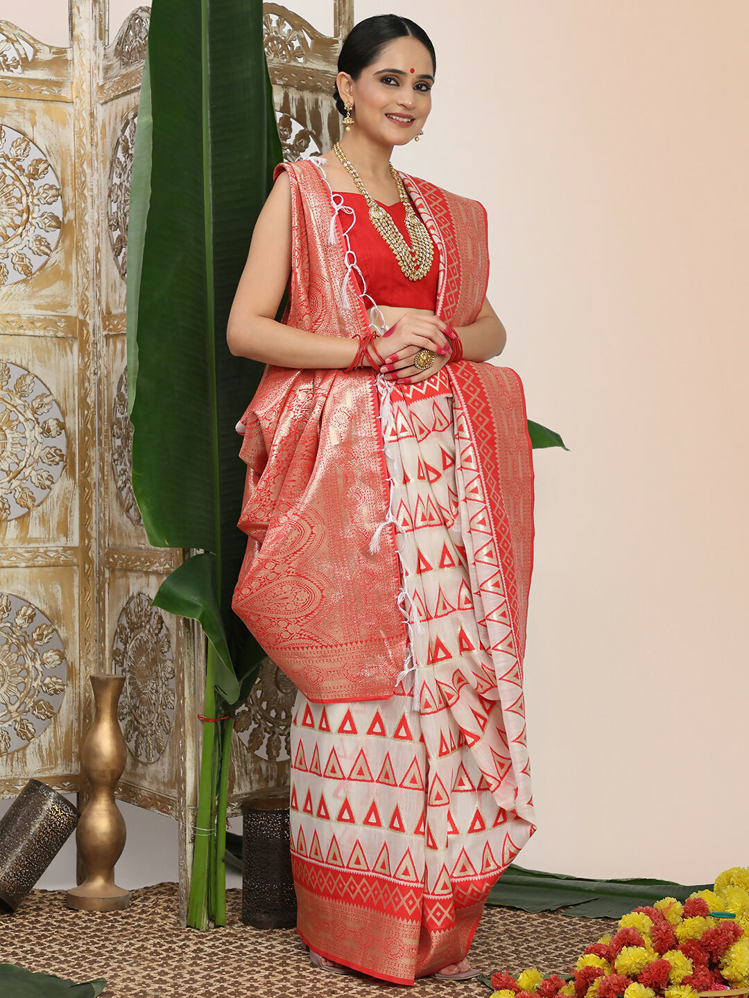 Shree Shyam Fashion Linen Cotton Red & White Saree