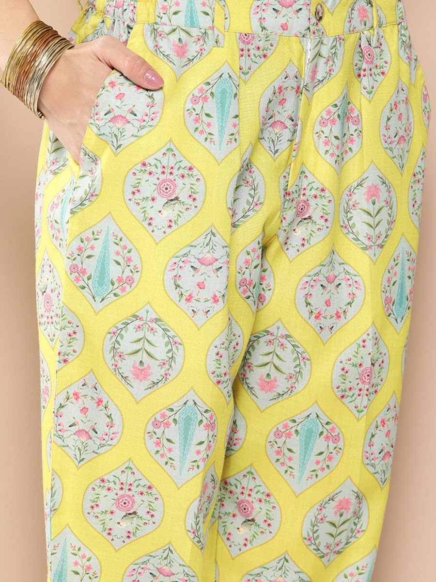 Ahalyaa Women Ethnic Motifs Printed Co-Ords - Swadesiicart