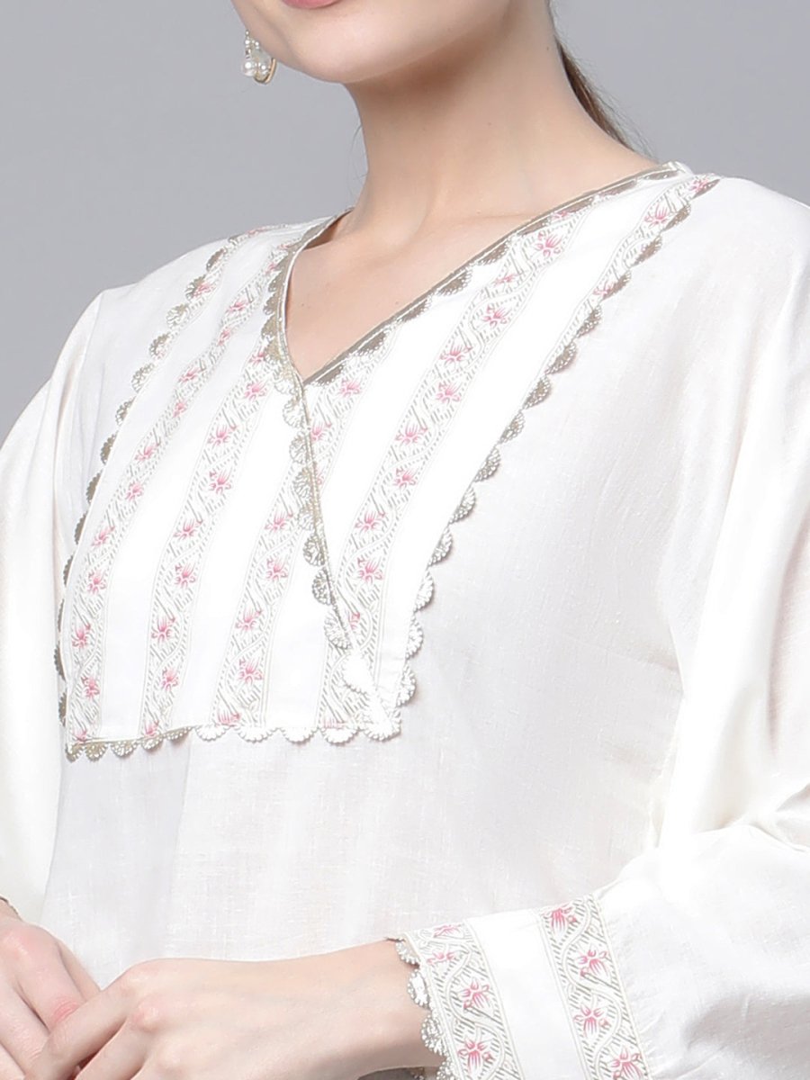 Ahalyaa Women Off white Pure Cotton Printed Flared Sleeve Kaftan Kurta | Swadesiicart