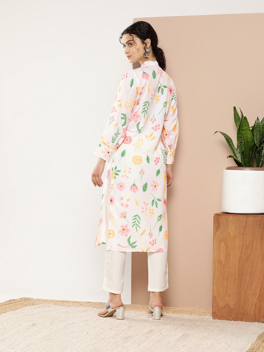 Ahalyaa Women White & Pink Floral Printed Floral Crepe Kurta | Swadesiicart