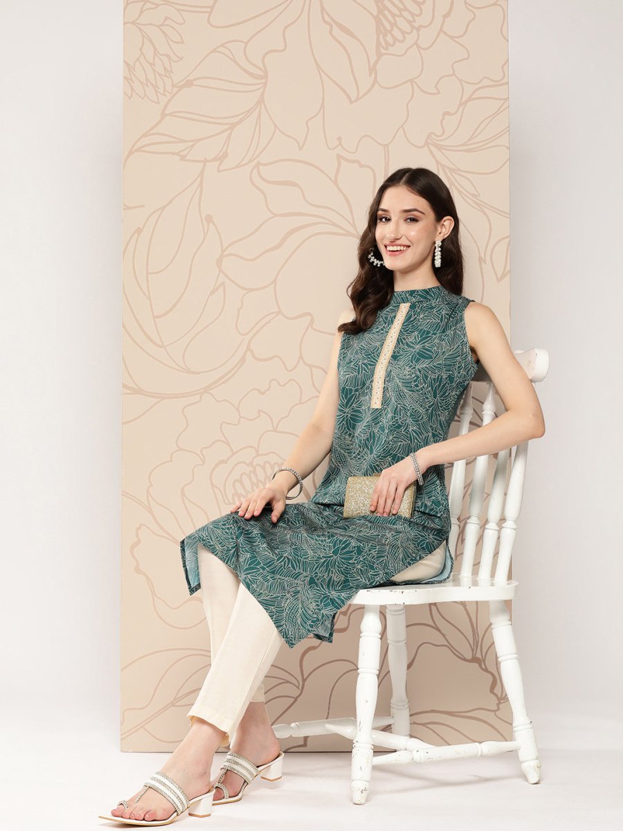 Ahalyaa Women Floral Printed Gotta Patti Crepe Kurta | Swadesiicart