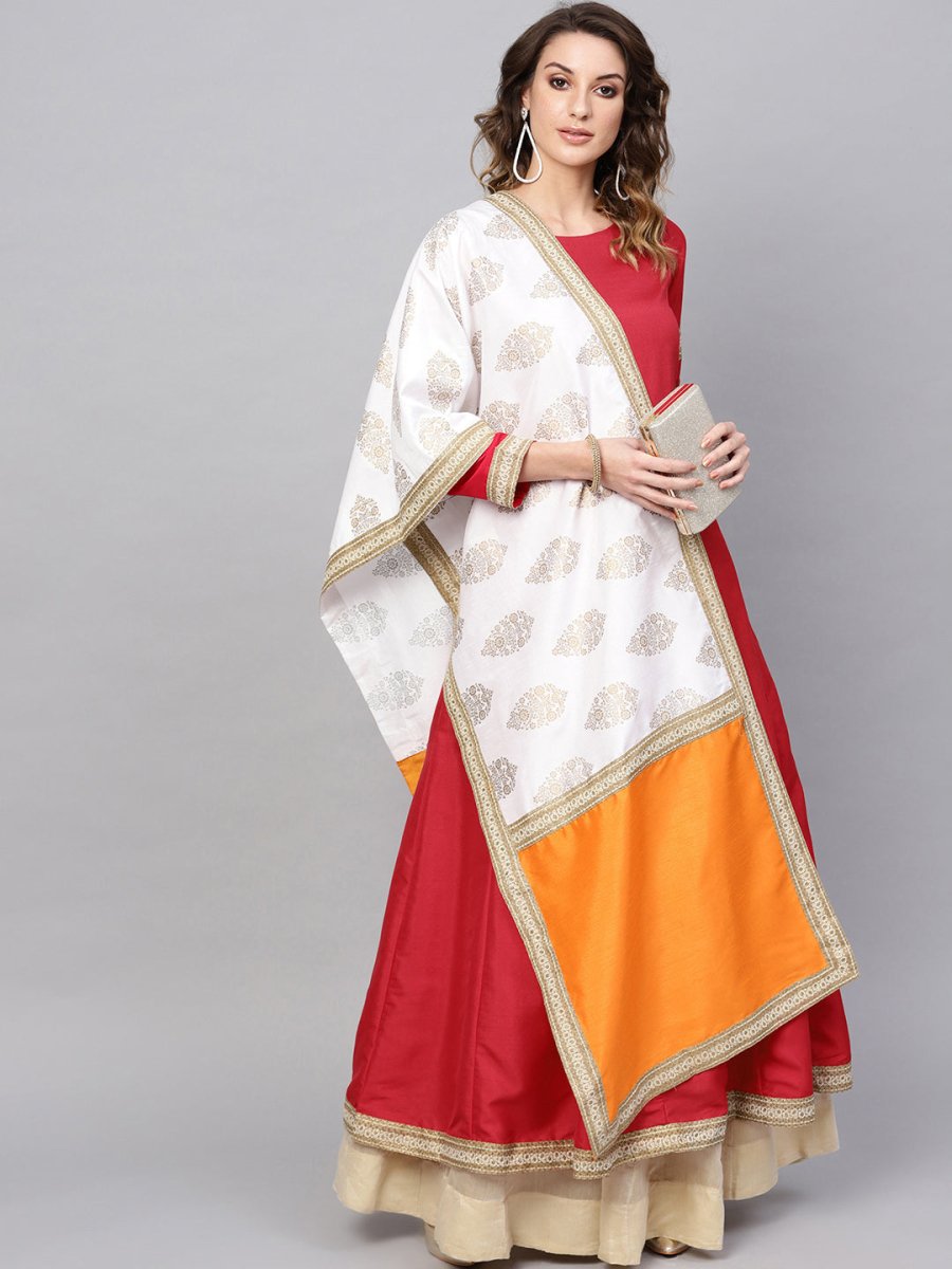 Ahalyaa Red Solid Anarkali Kurta With Dupatta | Swadesiicart