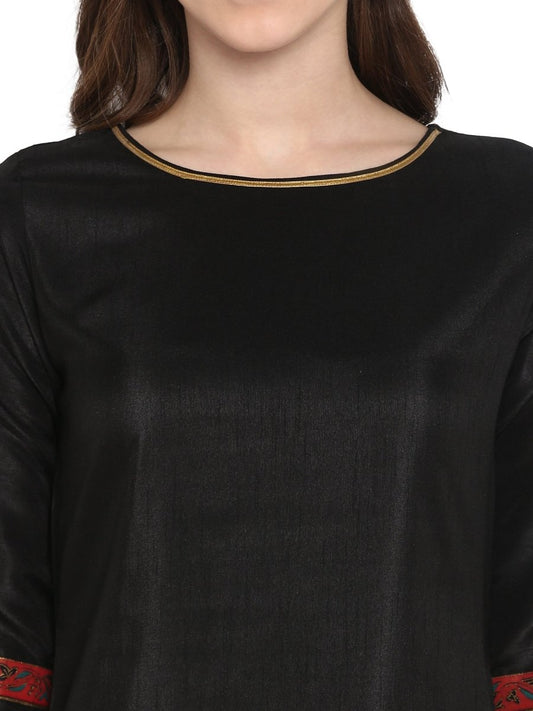 Ahalyaa Women Black & Red Kurta Set | Swadesiicart
