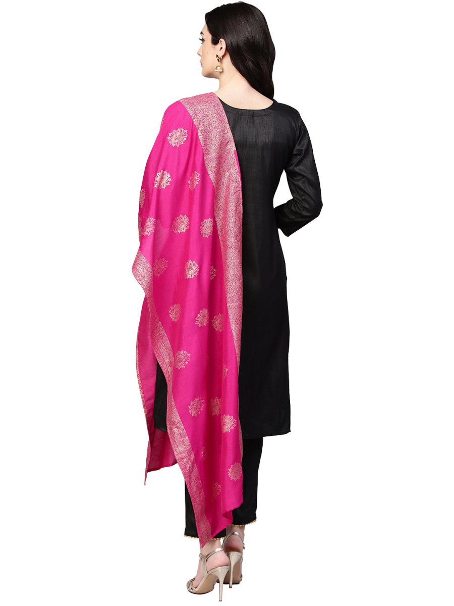 Ahalyaa Black With Bright Pink Kurta Set | Swadesiicart