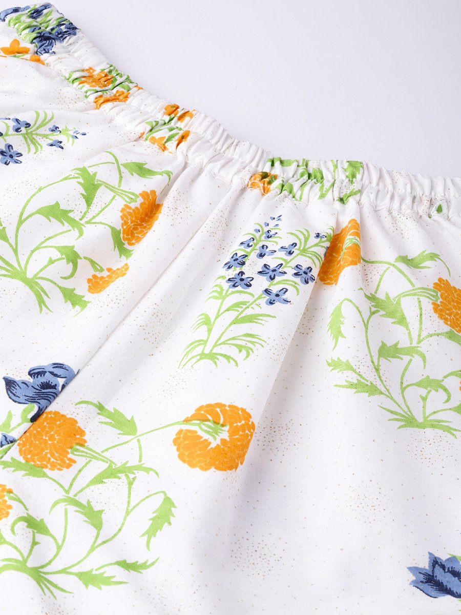 Ahalyaa Women Off white Printed Beautiful Kurta Set | Swadesiicart