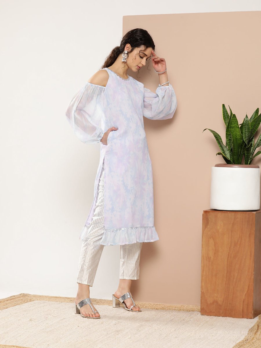 Ahalyaa Women Blue & White Floral Printed Cold-Shoulder Sleeves Gotta Patti Georgette Kurta | Swadesiicart