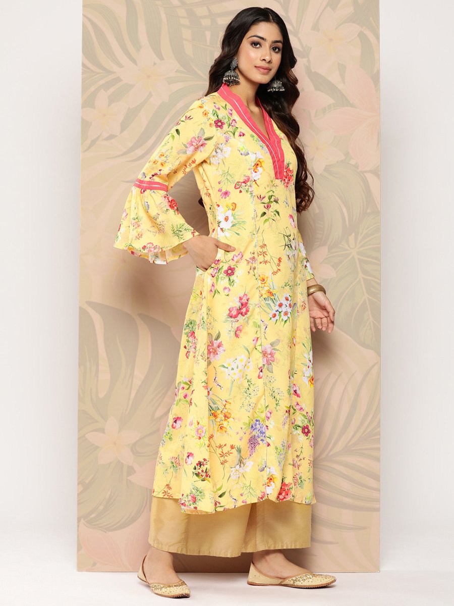 Ahalyaa Floral Printed Bell Sleeves Gotta Patti Crepe Kurta | Swadesiicart