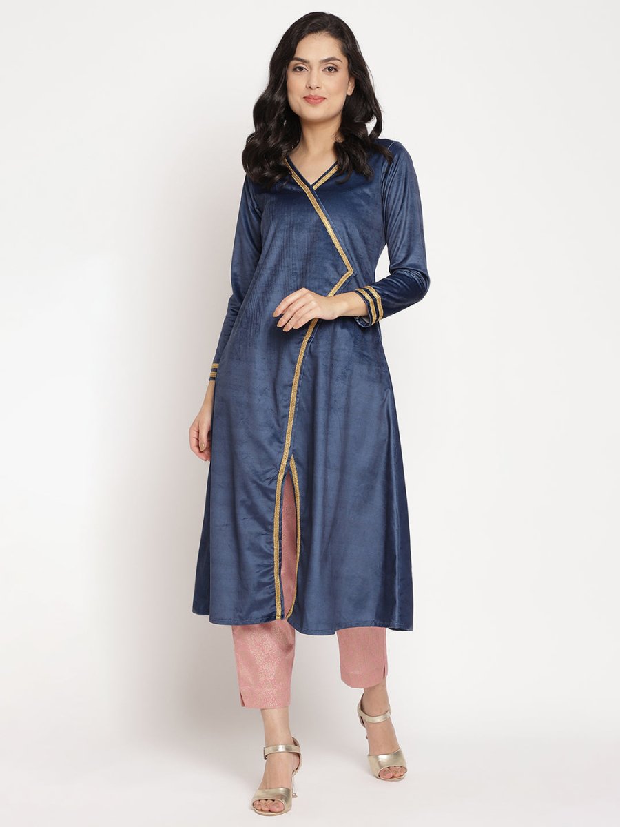 Ahalyaa Women's Navy Solid Velvet Angrakha Kurta With Gold Printed Pant | Swadesiicart