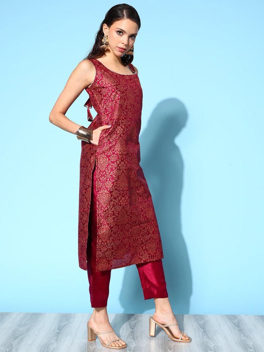 Ahalyaa Burgundy Ethnic Motif Woven Design Sleeveless Kurta | Swadesiicart