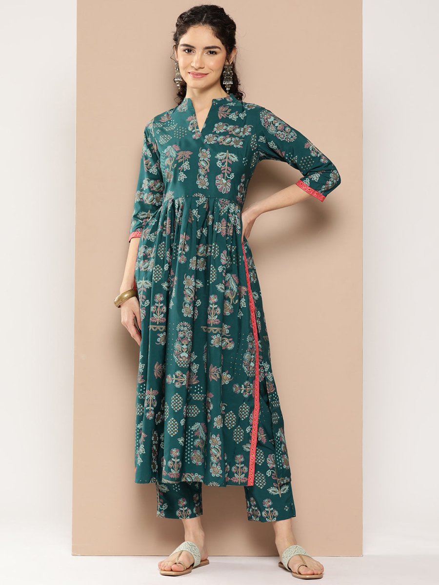Ahalyaa Women Floral Printed Pleated Kurta with Trousers | Swadesiicart