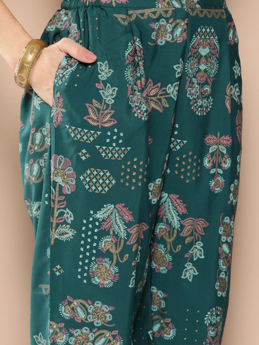 Ahalyaa Women Floral Printed Pleated Kurta with Trousers | Swadesiicart