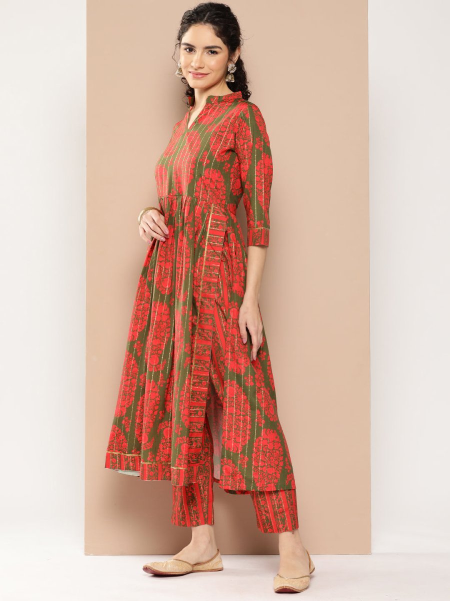 Ahalyaa Women Floral Printed Pleated Gotta Patti Kurta with Trousers | Swadesiicart