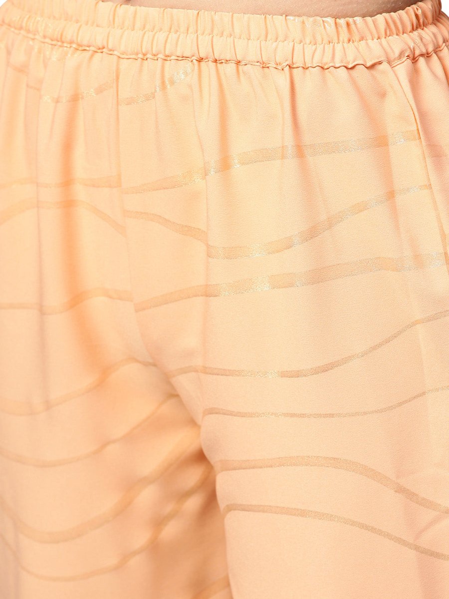 Ahalyaa White & Peach Floral Kurta With Pant | Swadesiicart