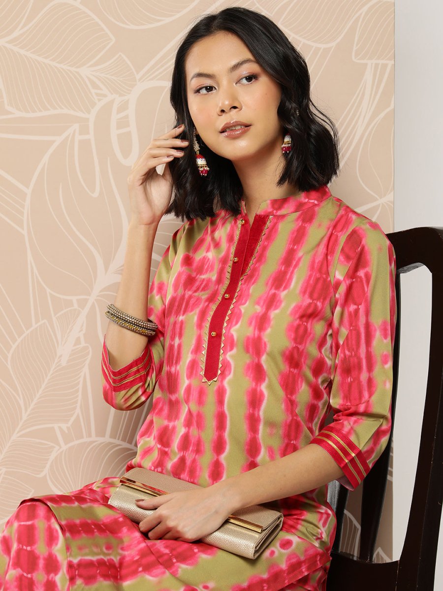 Ahalyaa Women Printed Regular Kurta with Palazzos | Swadesiicart