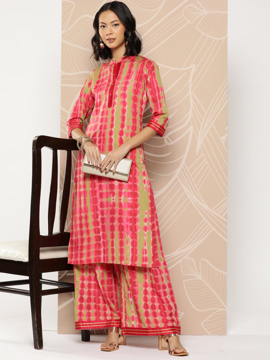Ahalyaa Women Printed Regular Kurta with Palazzos | Swadesiicart