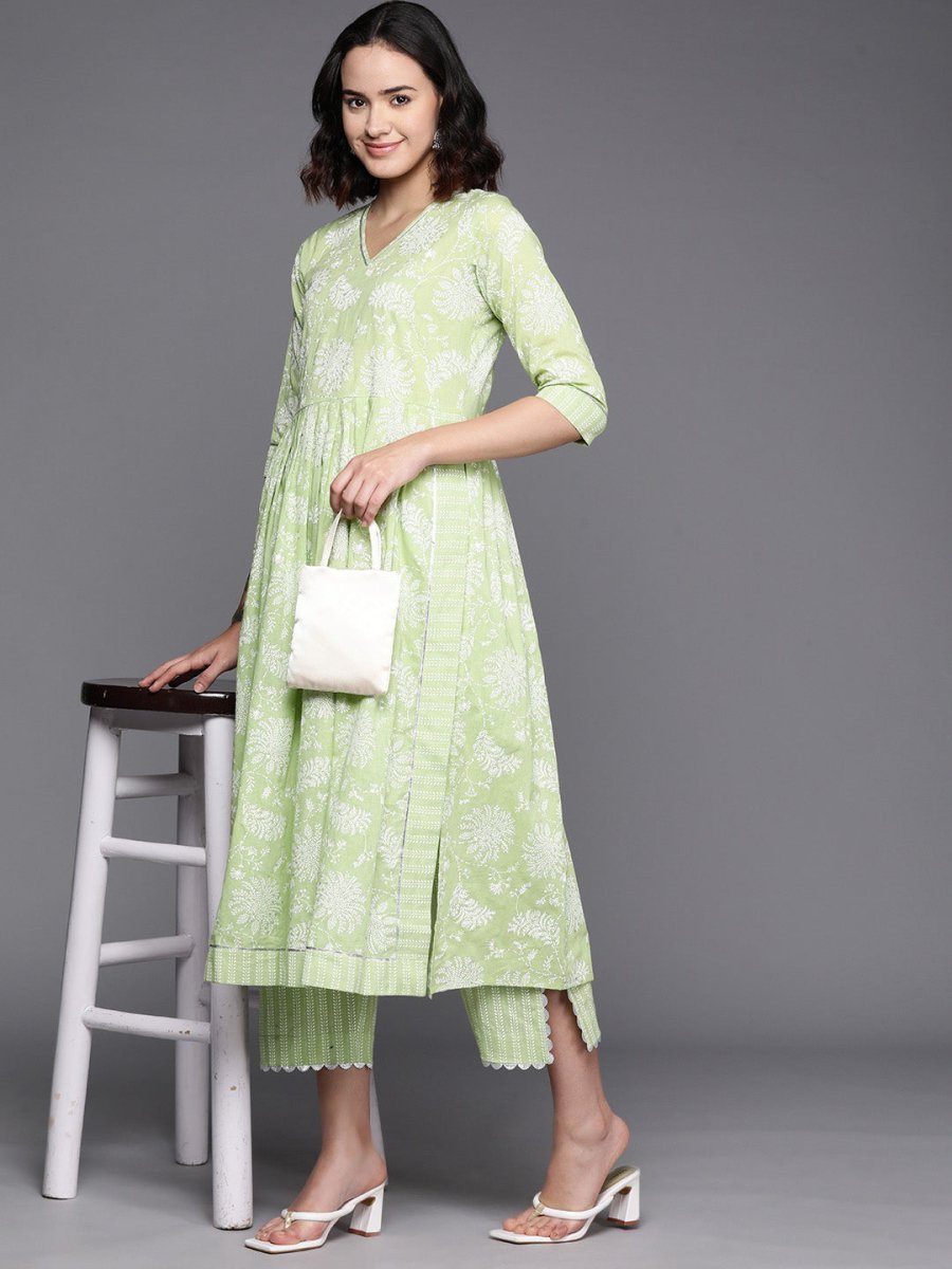 Ahalyaa Floral Printed High Slit Gotta Patti Pure Cotton Kurta With Trousers | Swadesiicart