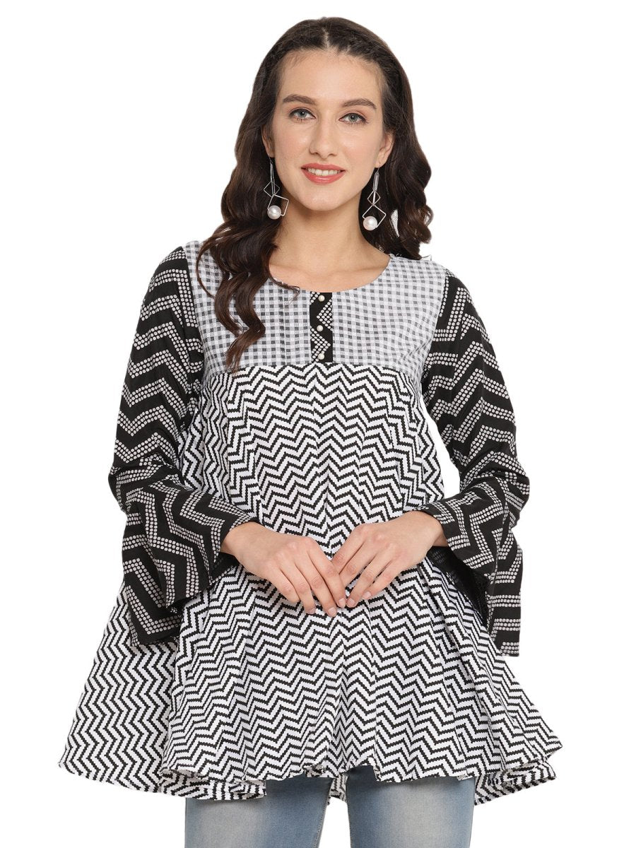 Ahalyaa Printed Flared Black Tunic | Swadesiicart