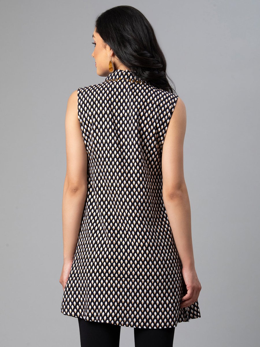 Ahalyaa Black & White Shirt Collar Printed Tunic | Swadesiicart
