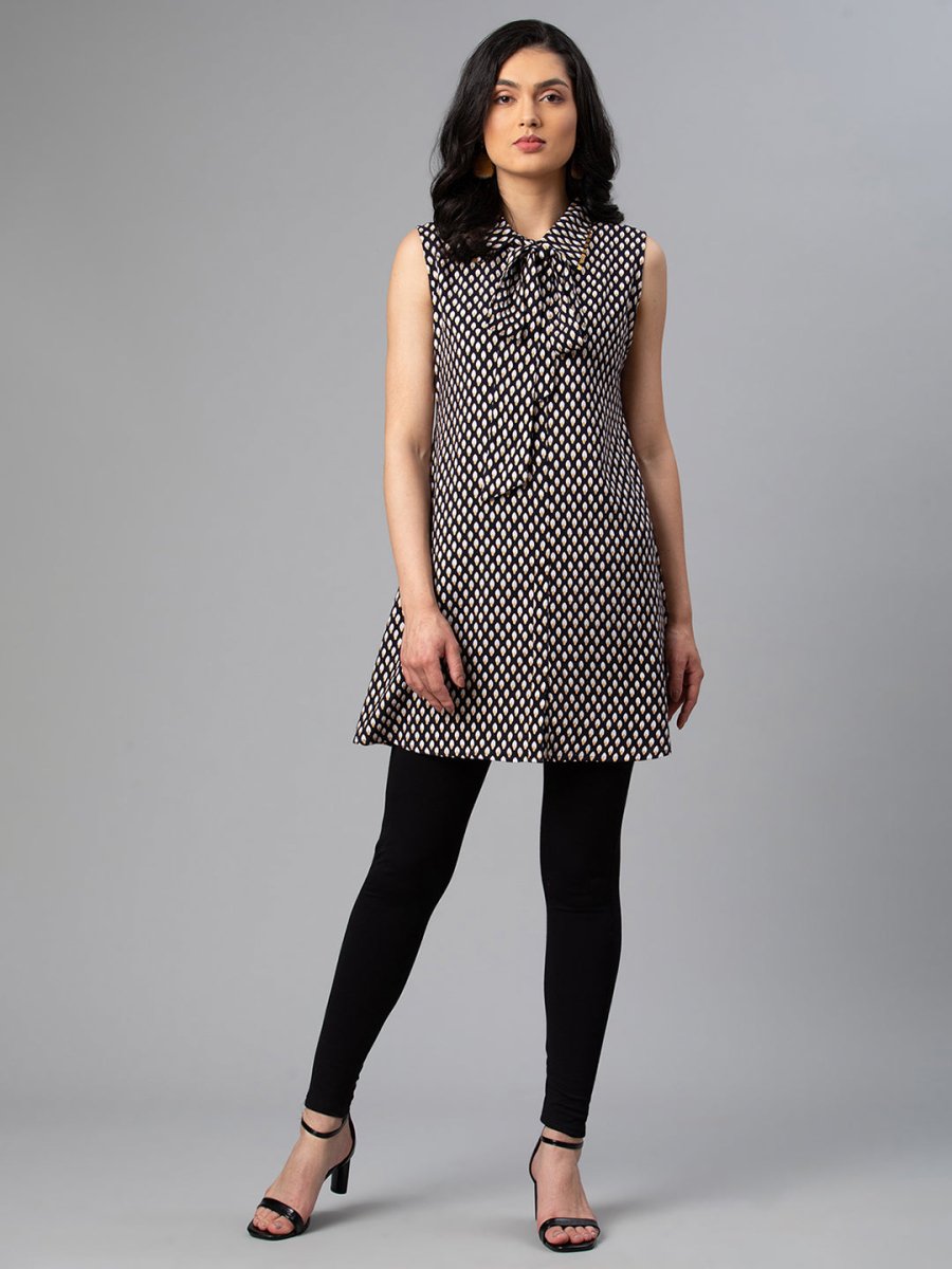 Ahalyaa Black & White Shirt Collar Printed Tunic | Swadesiicart