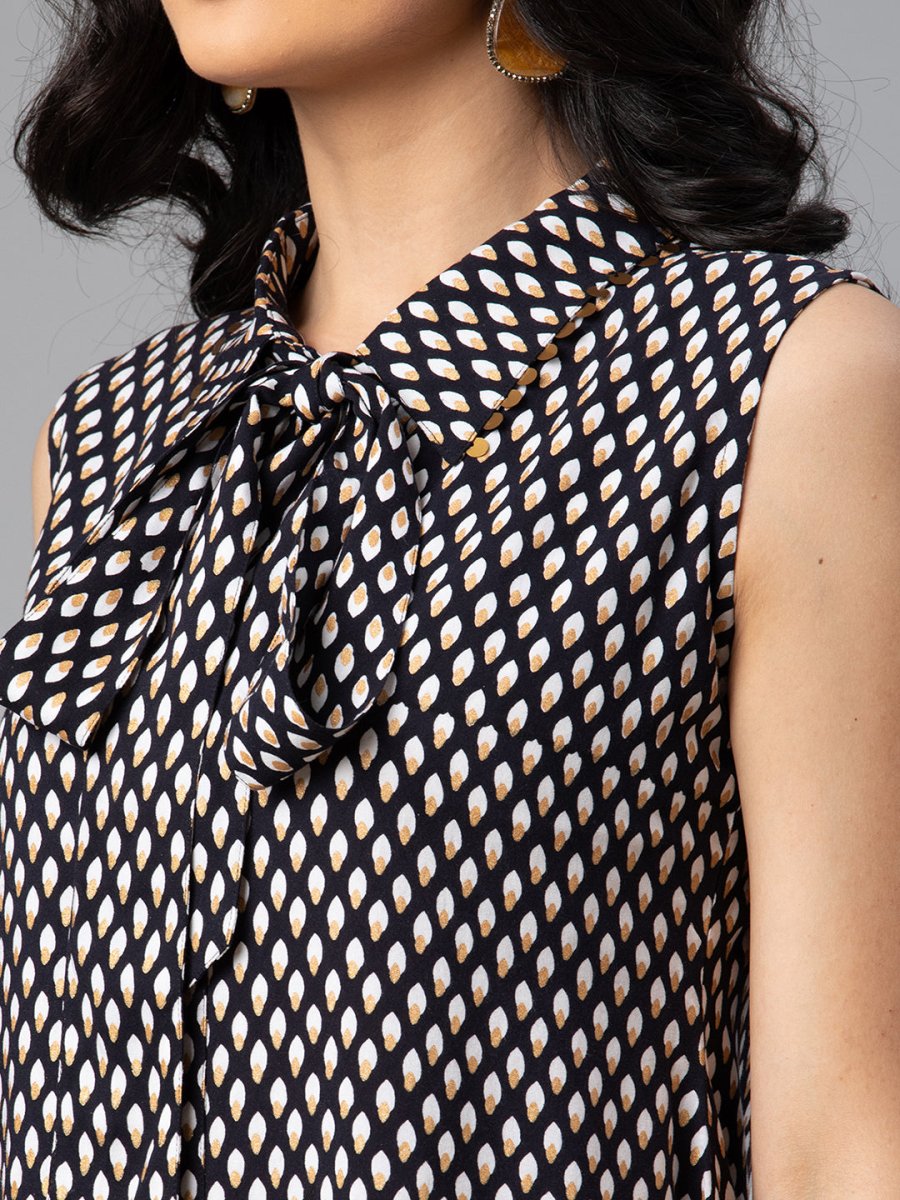 Ahalyaa Black & White Shirt Collar Printed Tunic | Swadesiicart