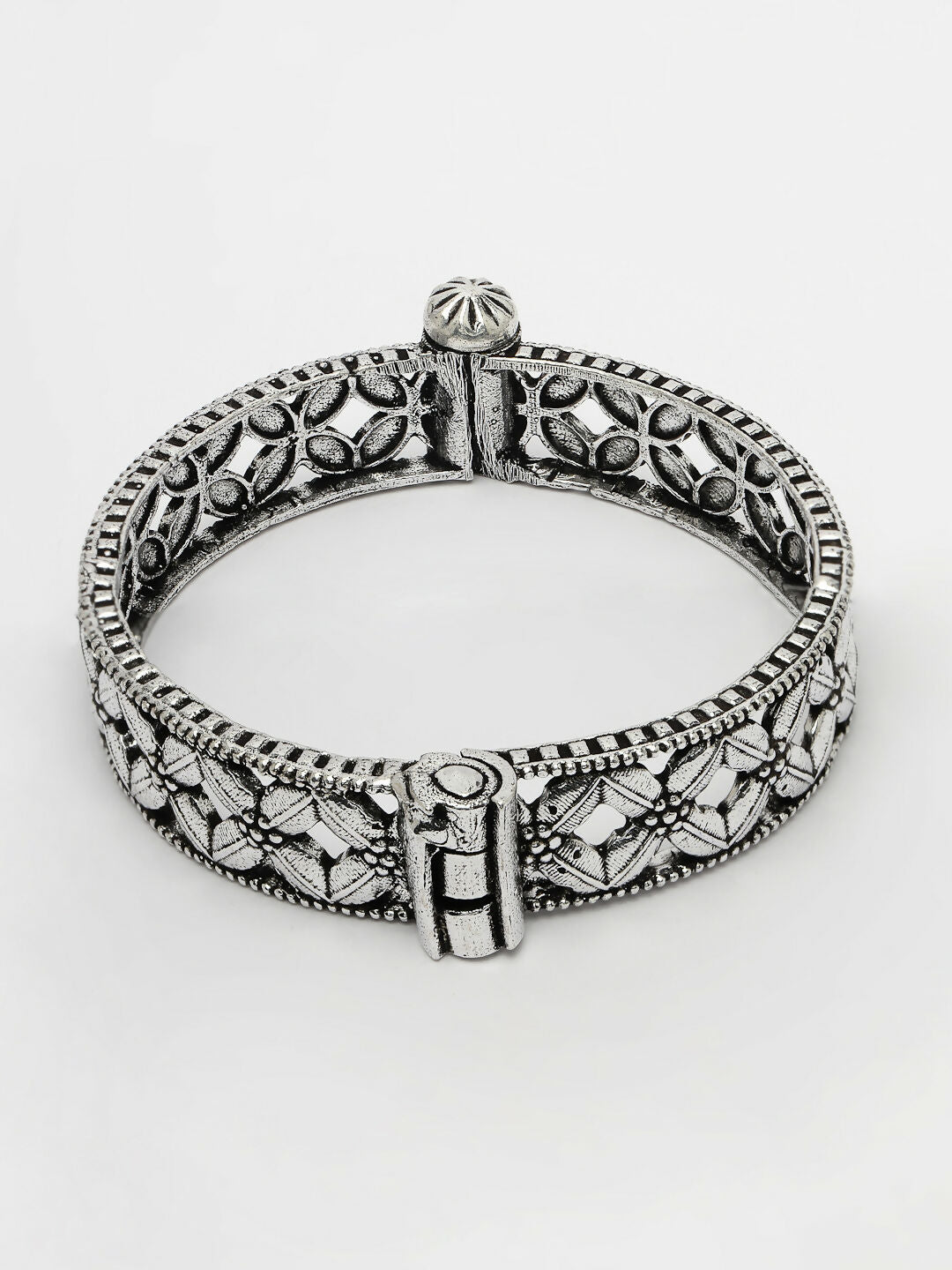 NVR Women's Silver-Toned German Silver Oxidised Kada Bangle - Swadesiicart