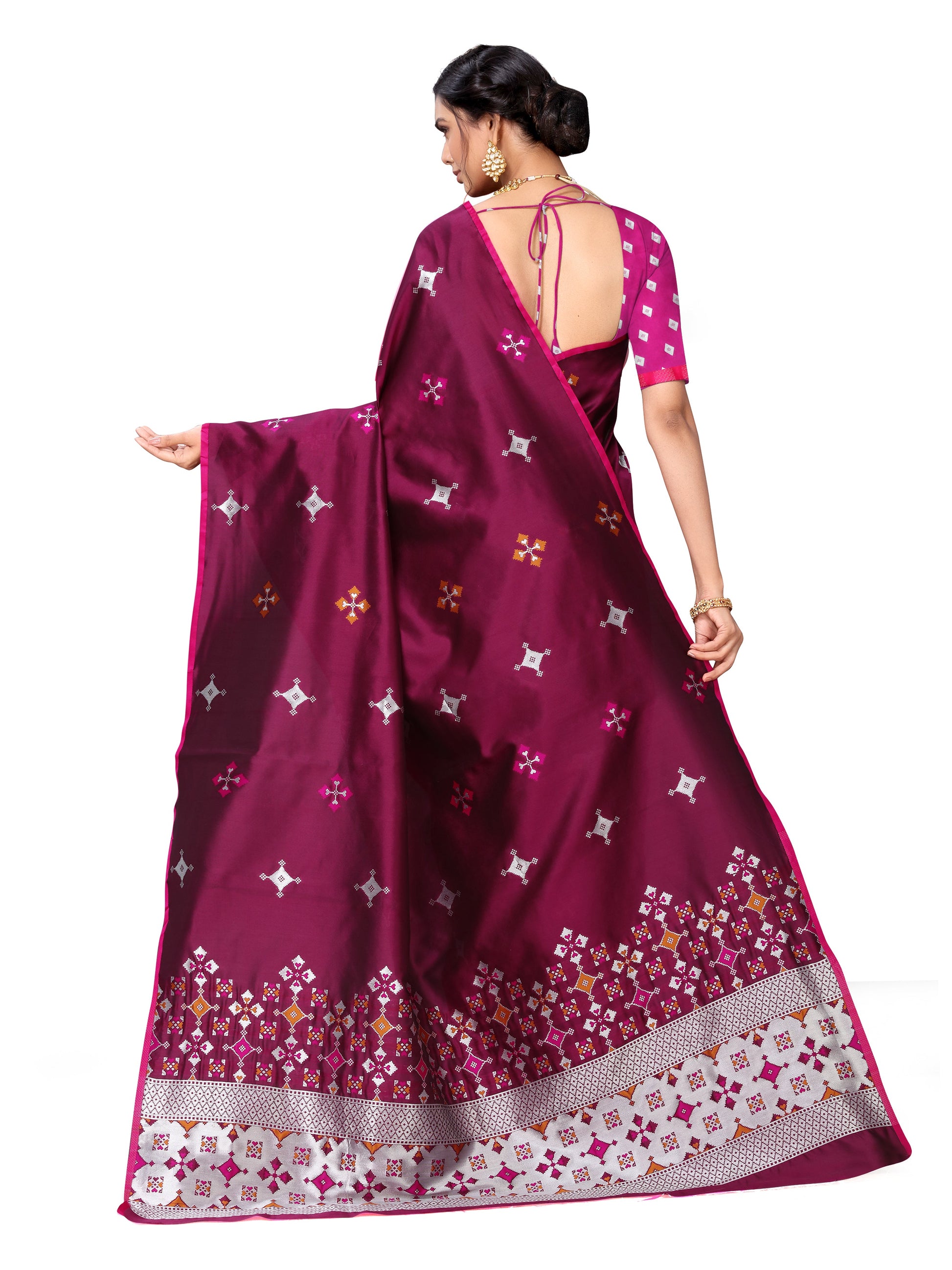Vamika Weaving Banarasi Jacquard Maroon Kanjivaram Saree | Swadesiicart
