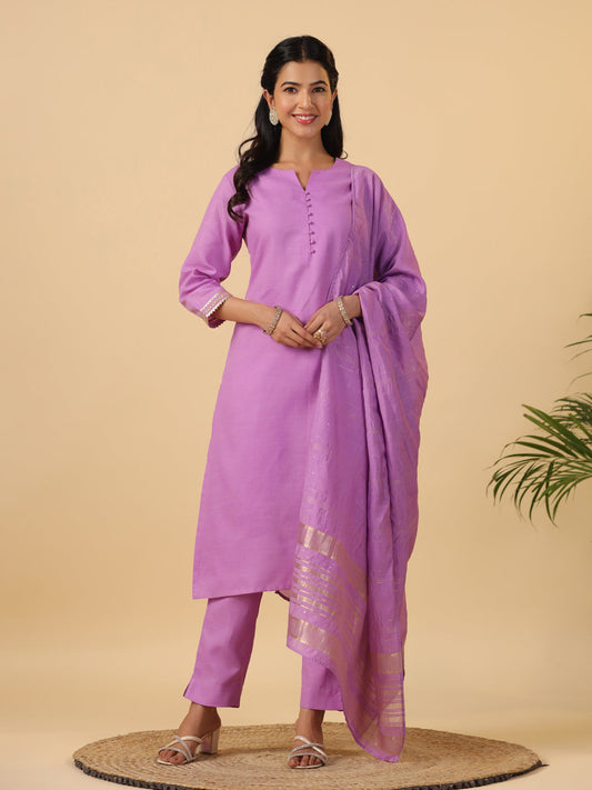 Janasya Regular Magics Slub Lavender Solid Notch Neck Kurta,Bottom & Dupatta | Swadesiicart