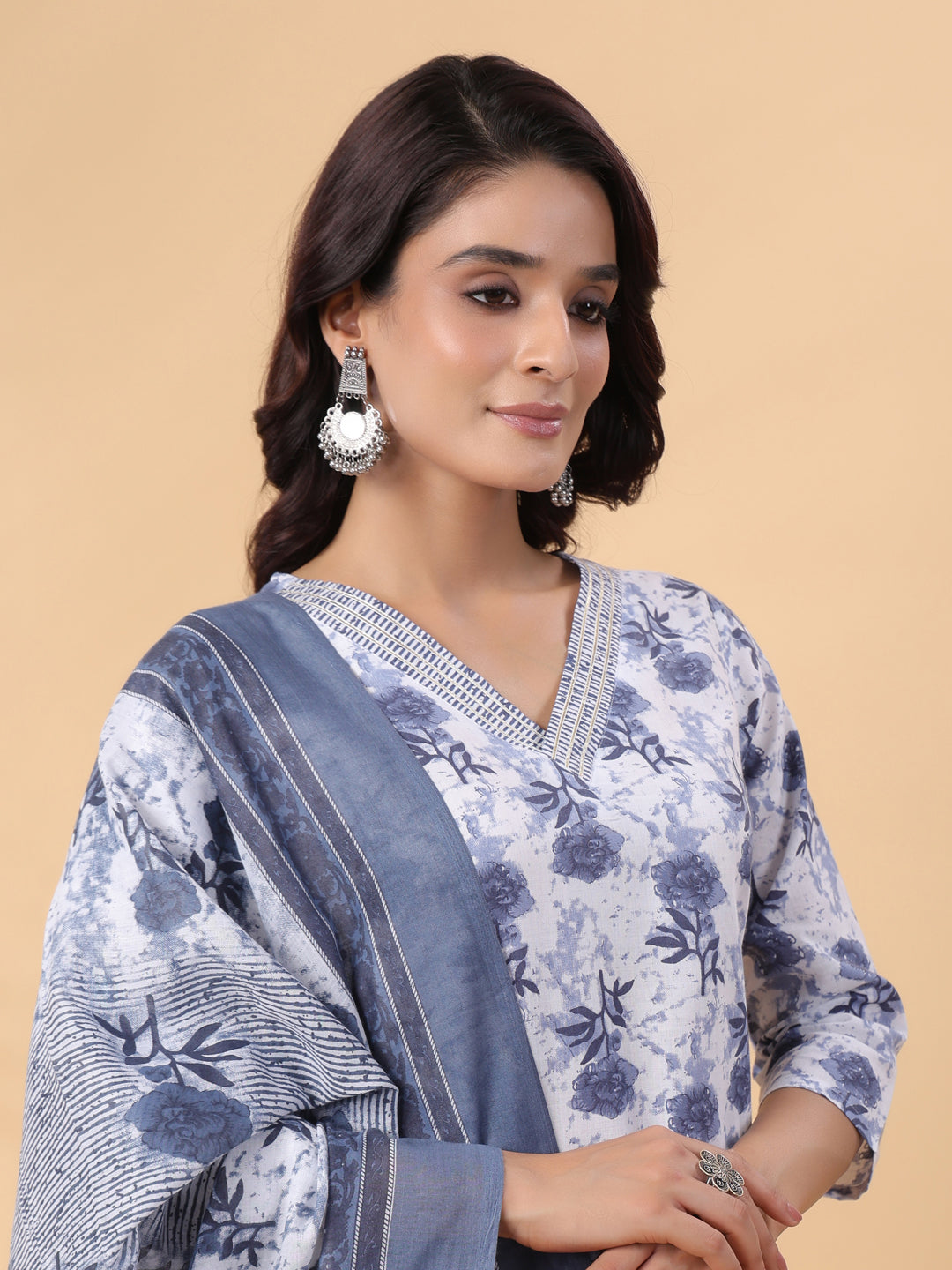 Janasya Regular Magics Slub White Floral V-Neck Kurta,Bottom & Dupatta | Swadesiicart