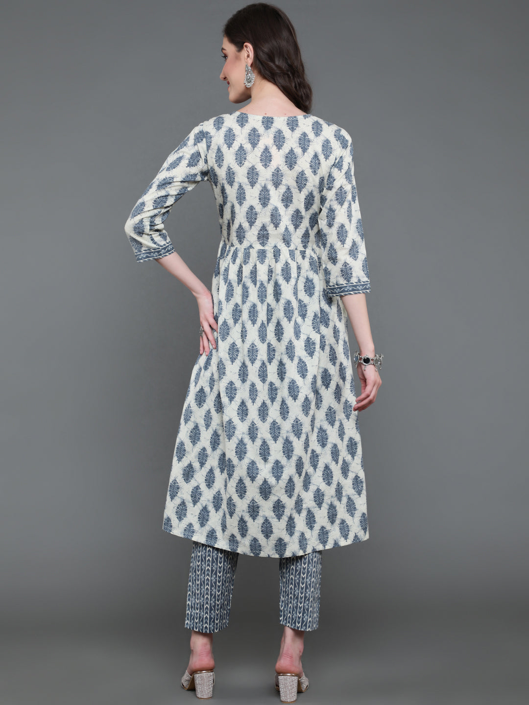 Antaran Beige Pure Cotton Embroidered Kurta Pant Set - Swadesiicart