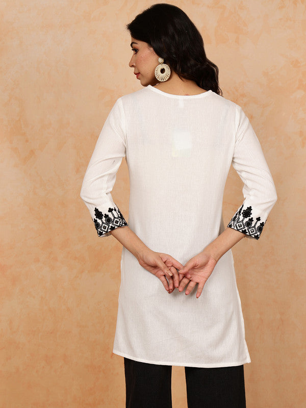 Antaran White Pure Cotton Embroidered Tunic - Swadesiicart