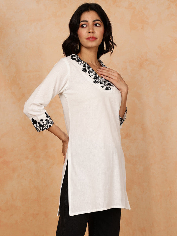 Antaran White Pure Cotton Embroidered Tunic - Swadesiicart