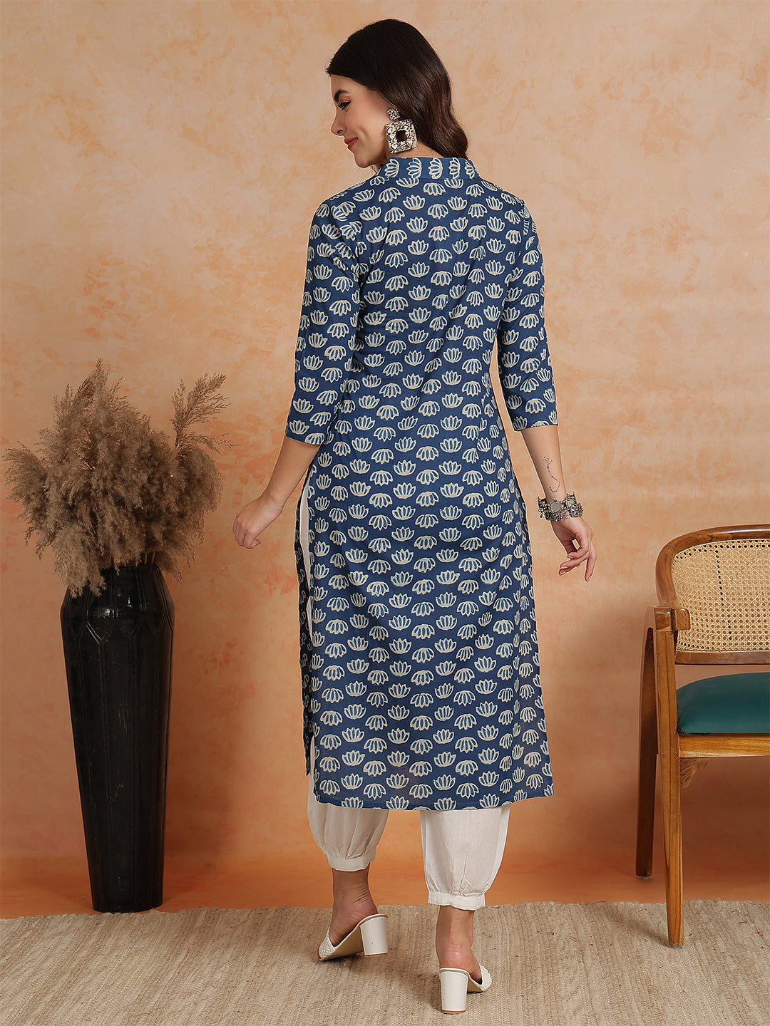 Antaran Blue Pure Cotton Printed Kurta With V Neck - Swadesiicart
