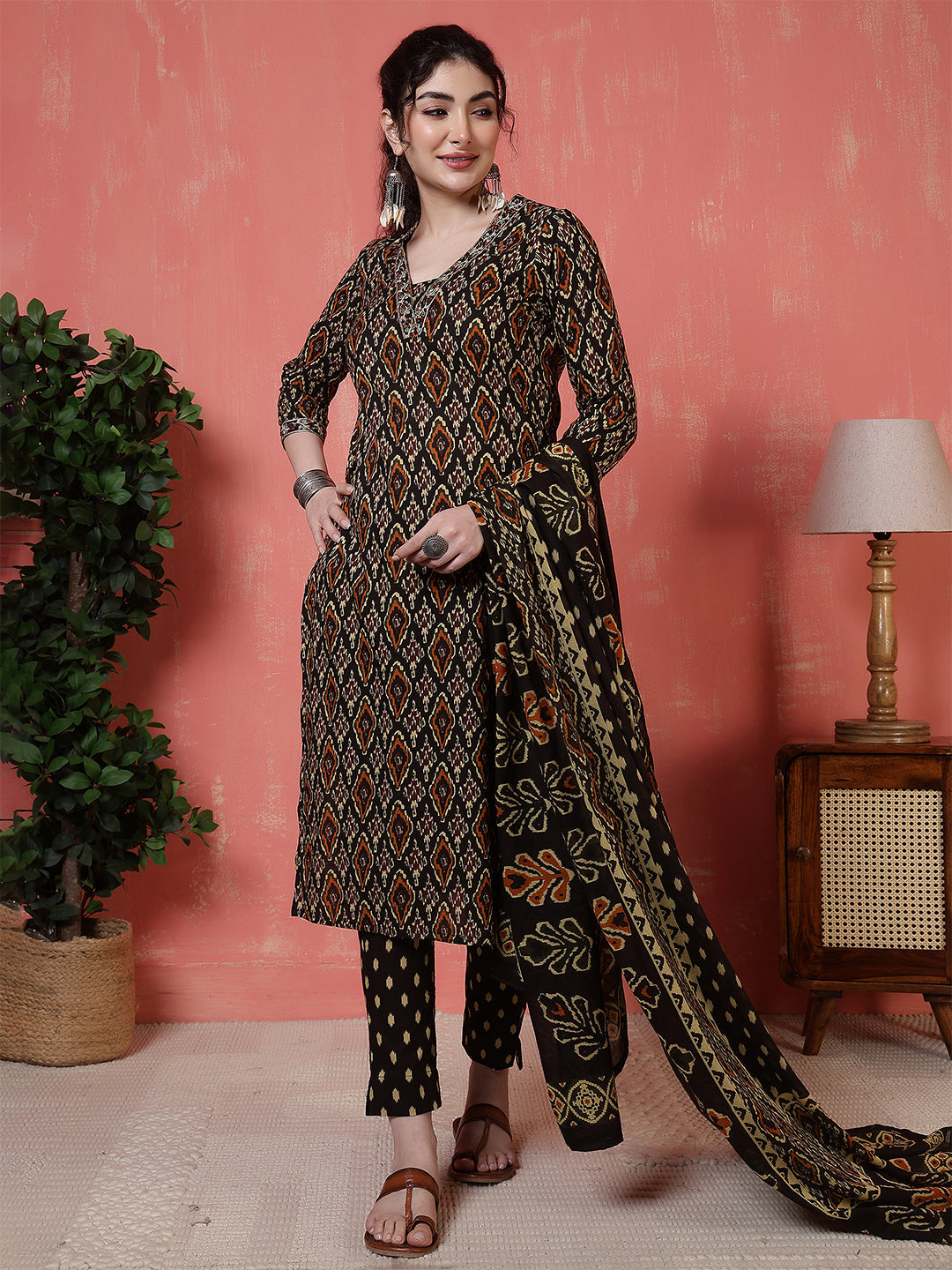 Antaran Black Pure Cotton Embroidered Kurta Pant Dupatta - Swadesiicart