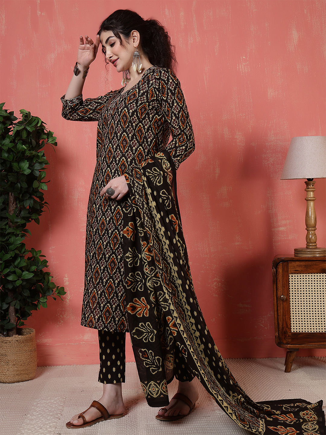 Antaran Black Pure Cotton Embroidered Kurta Pant Dupatta - Swadesiicart