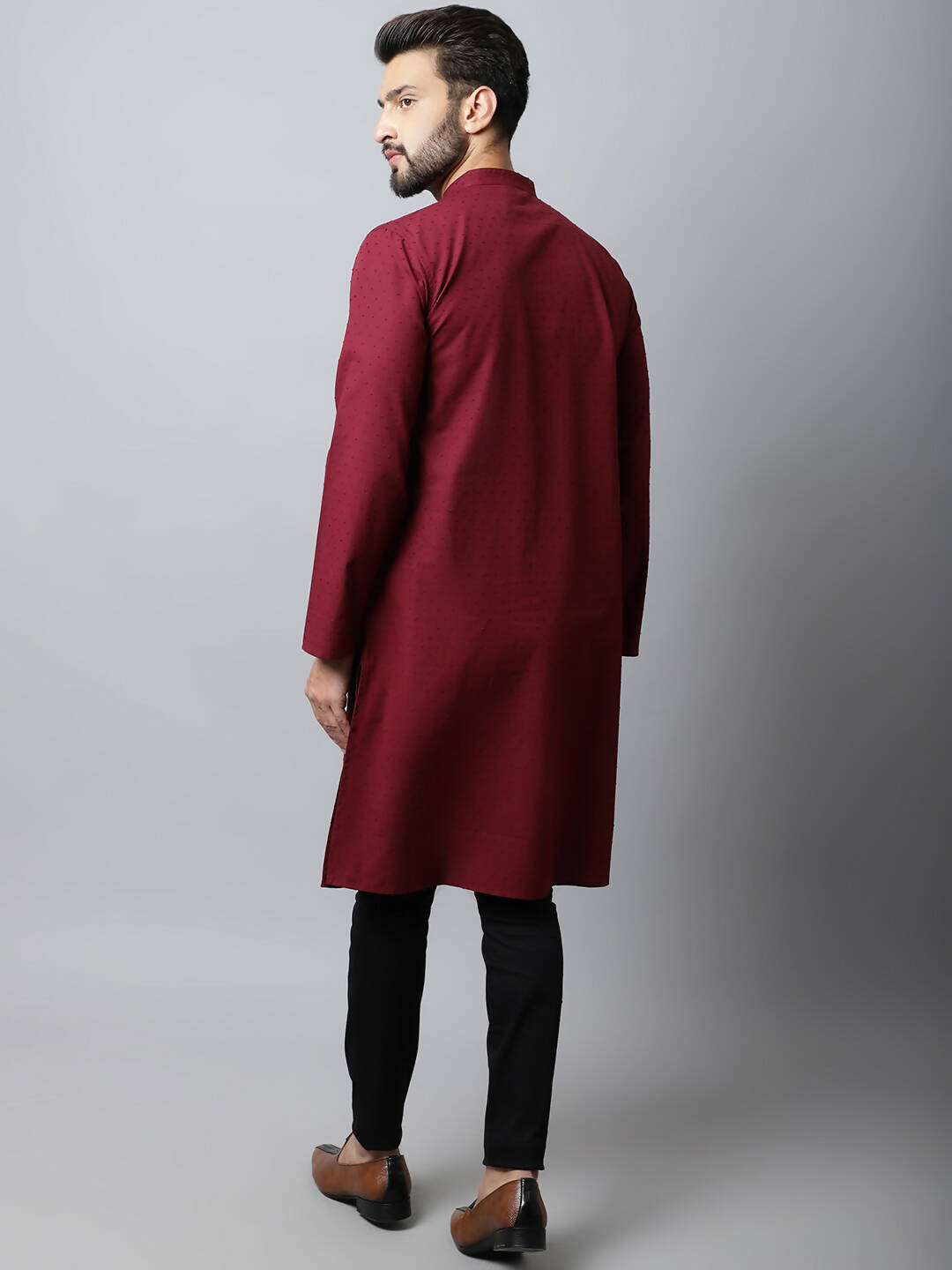 Even Apparels Maroon Color Linen Pure Cotton Men's Kurta With Side Placket (SLD1182) | Swadesiicart
