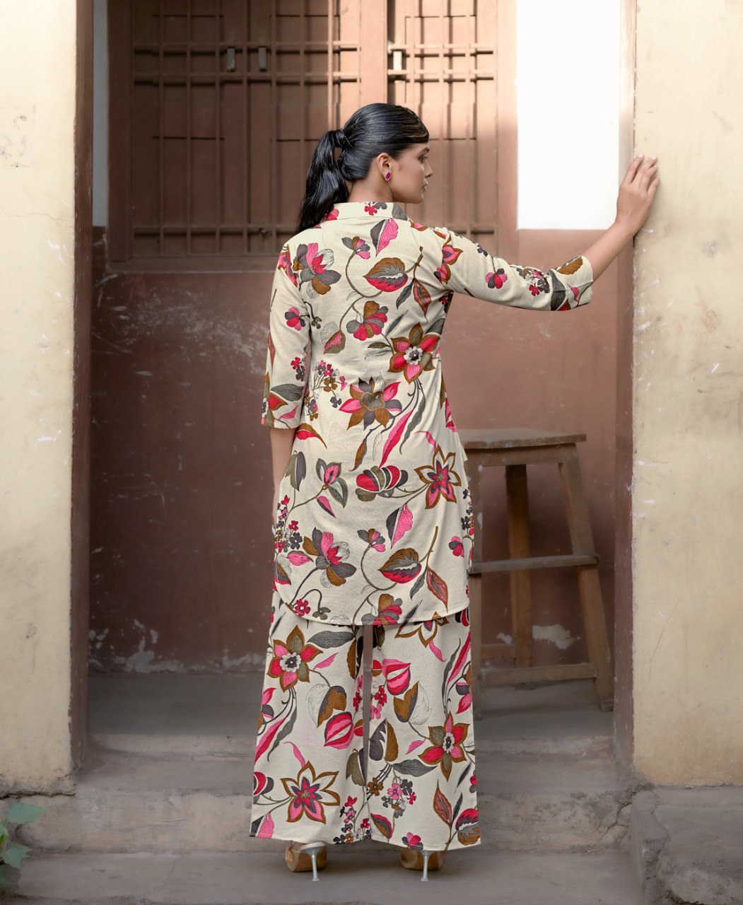 Prazu Fashion Cream Khadi Cotton Floral Printed Co-Ord Set - Swadesiicart