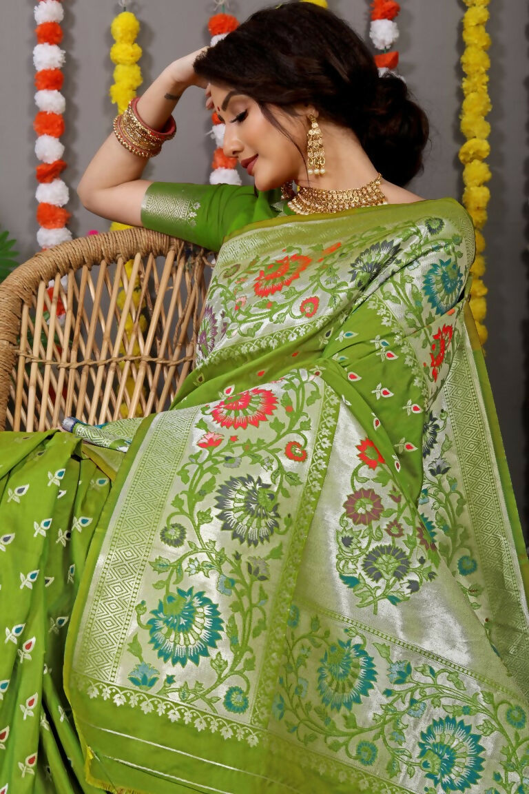 Jyoti Fashion Women's Green Banarasi Silk Zari Woven Saree with Blouse | Swadesiicart