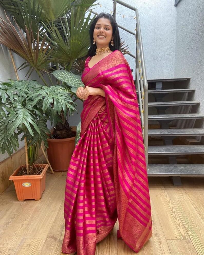 Vamika Weaving Banarasi Jacquard Pink Kanjivaram Saree | Swadesiicart