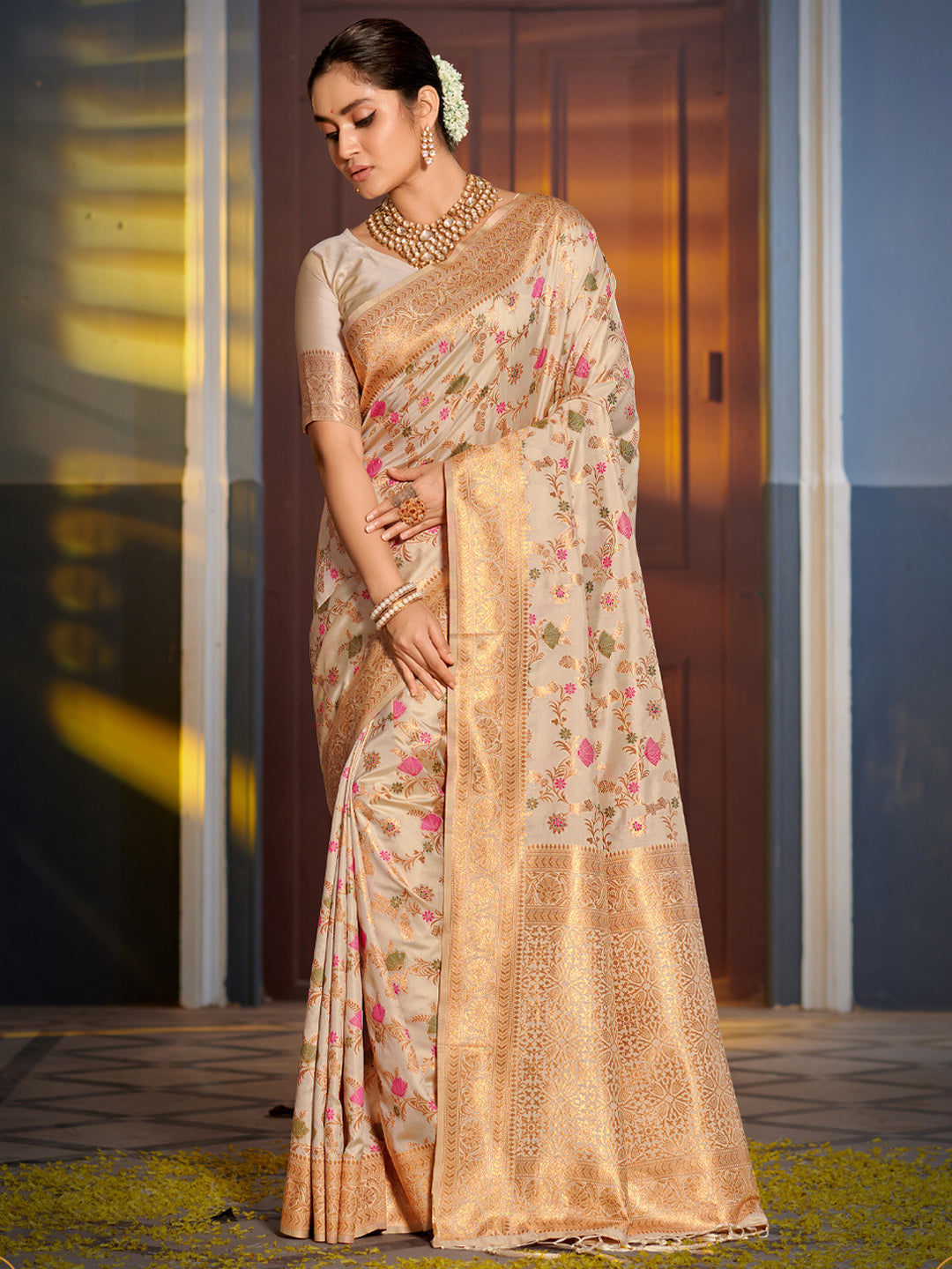 Astita Graceful White Banarasi Silk Saree with Golden Zari Woven Border & Floral Jaal - Wedding & Festive Wear | Swadesiicart