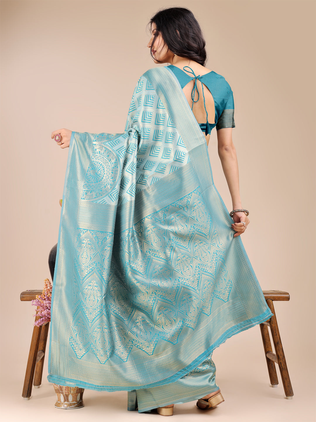 Astita Sea Green Banarasi silk Woven Zari Work Traditional Tassel Saree | Swadesiicart