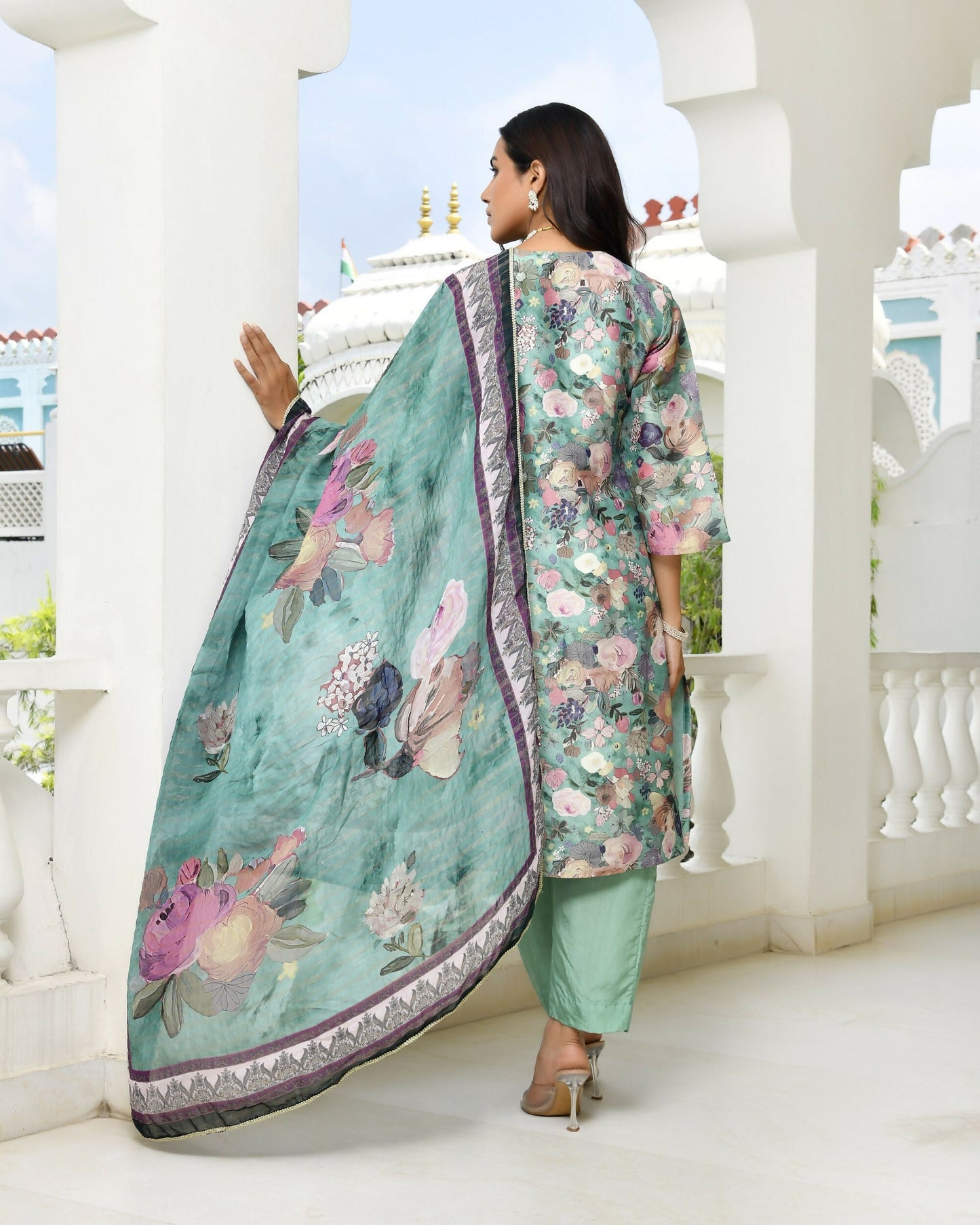 Vaasva Women's Green Tissue Gota Embroidered Suit Set With Solid Pant And Embroidered Dupatta | Swadesiicart