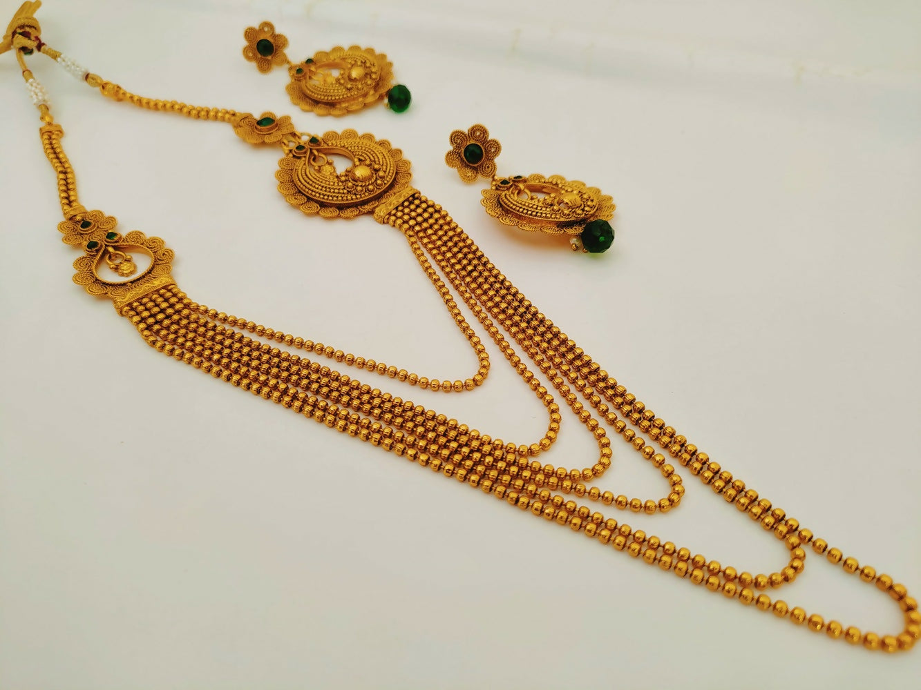 Green Kemp Layer mugappu Necklace Set - Mokshi Collections
