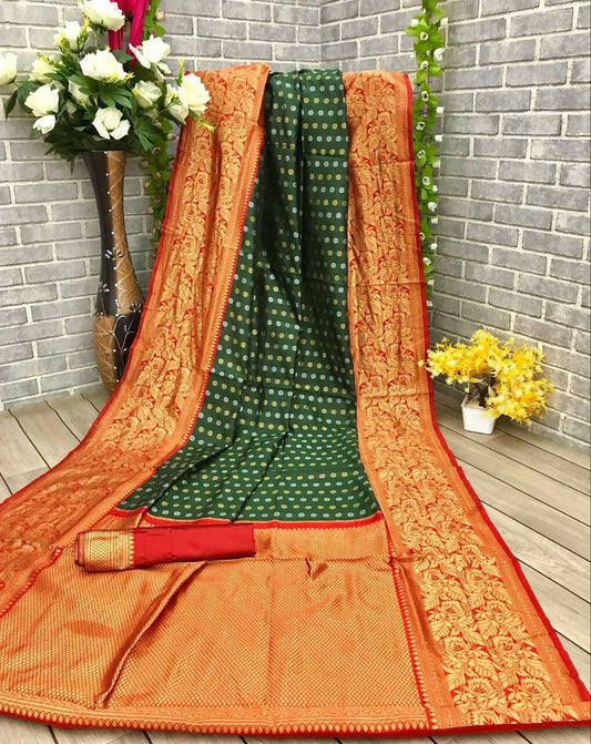 DEIANA'S Beautiful Designer Golden zari Soft Lichi Silk Saree - Green - Swadesiicart