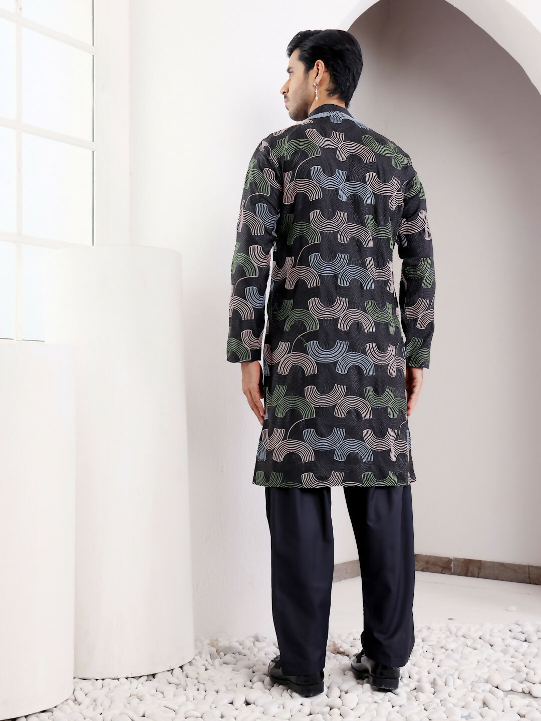 Black Linen Designer Embroidery Work Men's Rajwadi Kurta Set - Mahotsav