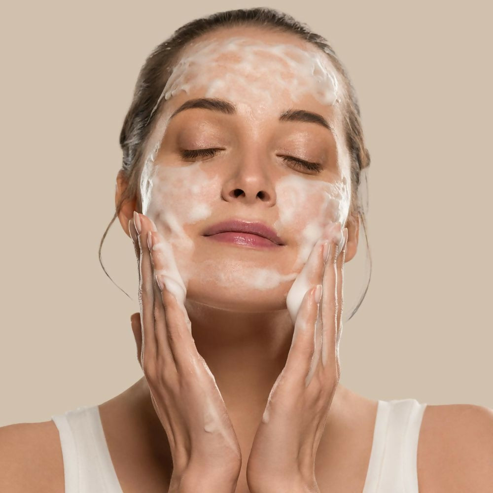Ivory Natural Face Glow Face Wash For A Luminous, Radiant Complexion | Swadesiicart