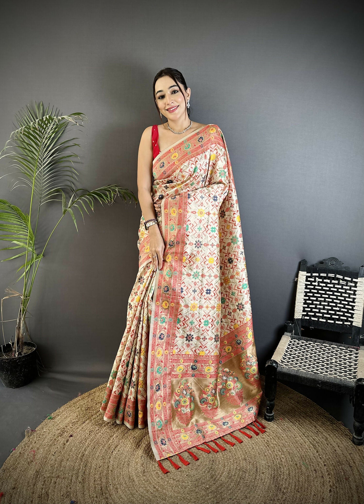 Joban Fashion Cream Banarasi Soft Silk Woven Saree | Swadesiicart