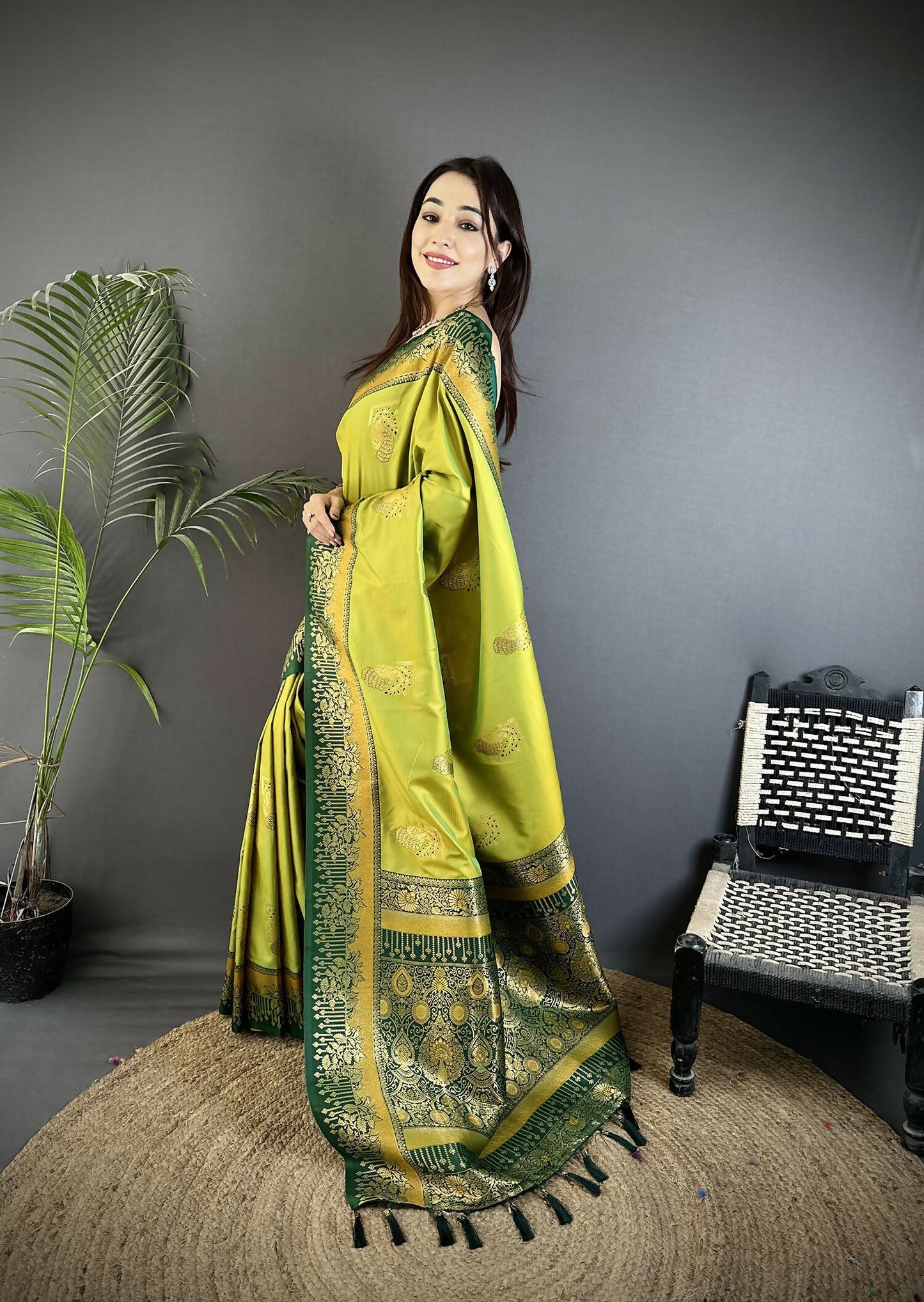 Joban Fashion Light Green Banarasi Soft Silk Peacock Butta Work Saree | Swadesiicart