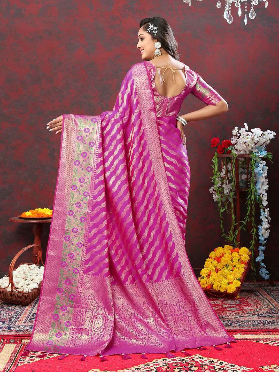 Lorenvalley Fashion Magenta Soft Silk Woven Design with Zari Weaving Leheriya Design Saree - Swadesiicart