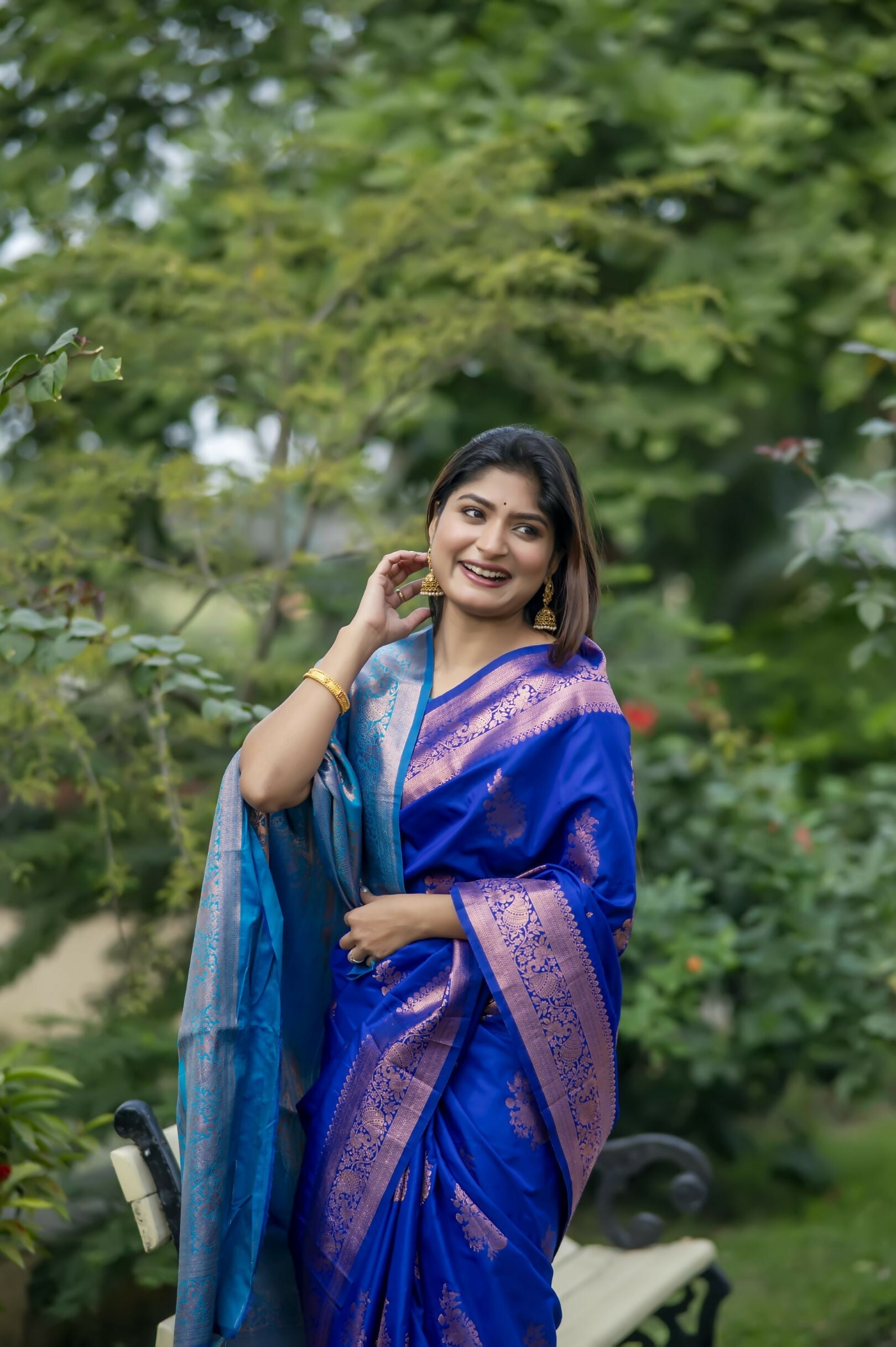 Vishnu Weaves Women's Royal Banarasi Silk Saree with Blouse - Swadesiicart
